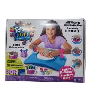 Spin Master Cool Pottery Wheel with 4 Packs of Clay Great Learning Toy